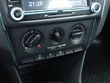 Škoda Rapid (2014) Ambition 1.6 TDI - náhled 15