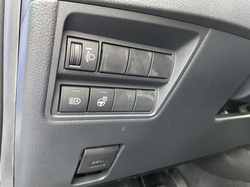Toyota Yaris 1.5 Hybrid ODBĚR IHNED - fotka 27 z 27
