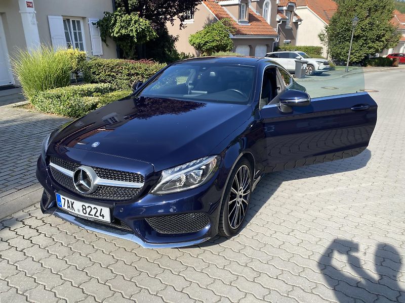 Mercedes-Benz Třídy C (2017) C 180 Coupé AMG Line - fotka 1 z 16