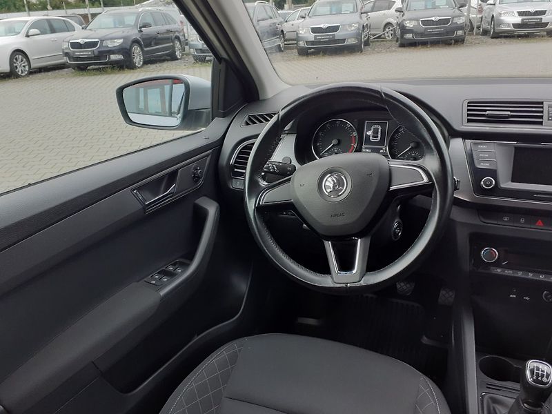 Škoda Fabia (2017) KOMBI 1.0 MPi ČR - fotka 8 z 34