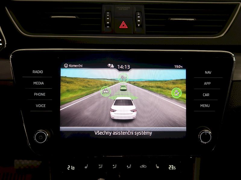 Škoda Superb (2021) STYLE 1.5TSI 110KW DSG - fotka 23 z 37