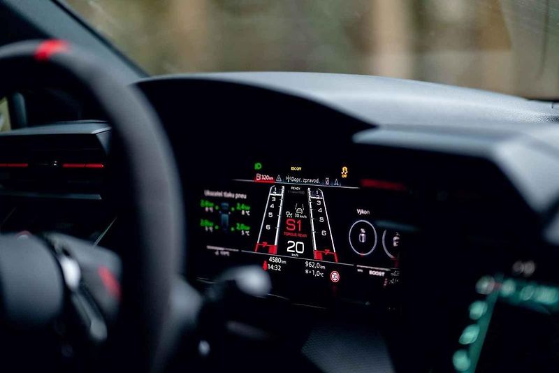Audi RS3 je nástrojem pro opravdové řidiče