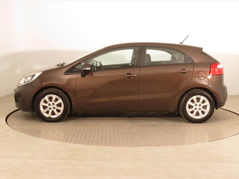 Kia Rio (2011) 1.4 CVVT, Serv.kniha - fotka 3 z 14