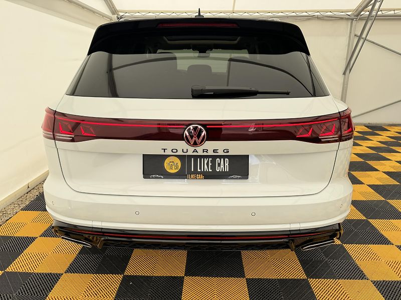 Volkswagen Touareg 3.0Tdi*1-MAJ*DPH*R-LINE*PANO* - fotka 6 z 48