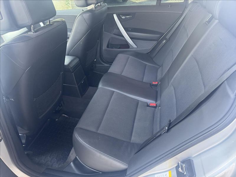 BMW X3 3,0 d Automat - fotka 19 z 19