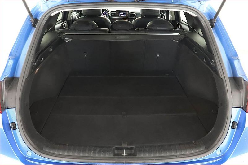 Kia Ceed (2019) 1.6 CRDi, Tempomat - fotka 10 z 13