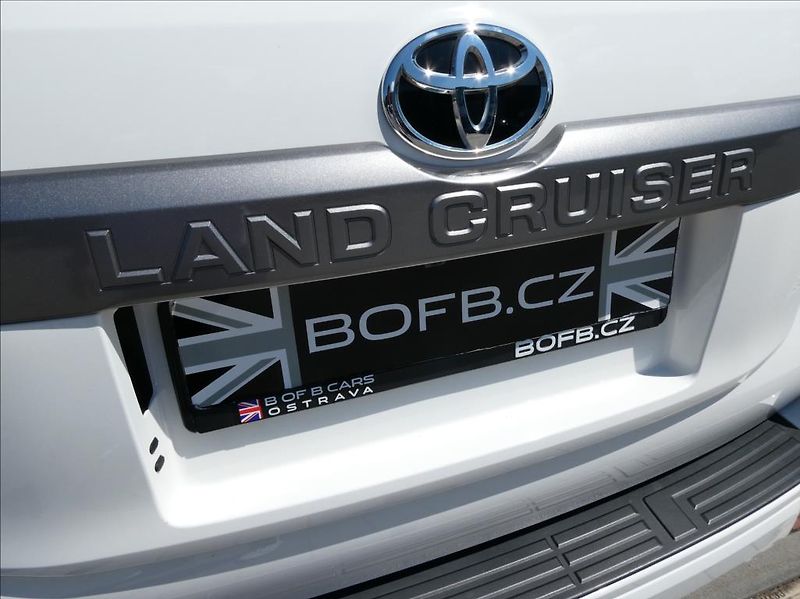 Toyota Land Cruiser 2,8 D-4D 150kW 2Maj, ČR, DPH - fotka 38 z 41
