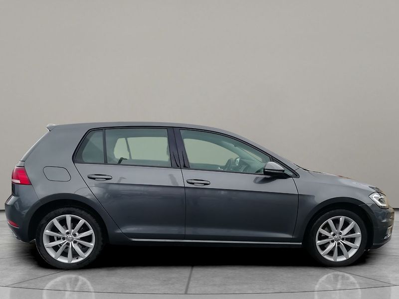 Volkswagen Golf 1,4 TSI Comfortline 92 kW - fotka 3 z 17