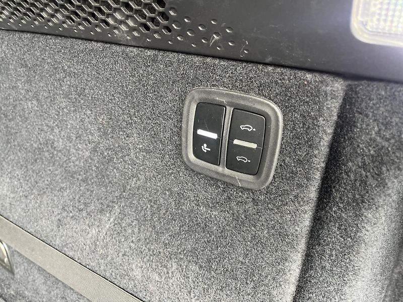 Porsche Macan (2025) 4s - fotka 27 z 30