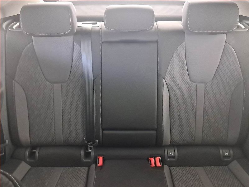 Škoda Octavia (2023) 2.0 TDI - fotka 10 z 22