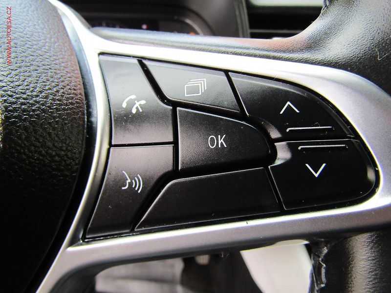 Renault Clio (2023) 1.0 TCe, ČR, LED, navi - fotka 16 z 20