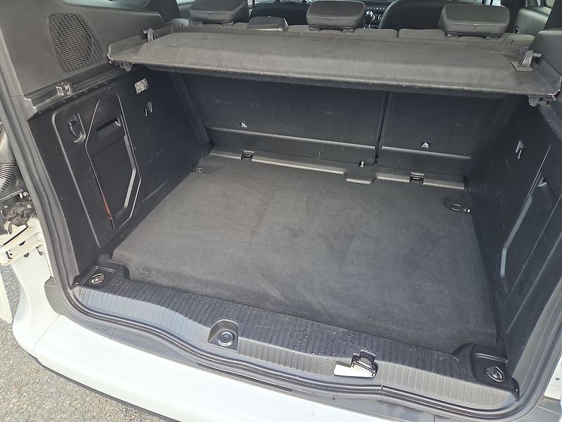 Mercedes-Benz Třídy T T 180d/S PROGRESIVE automat - fotka 21 z 22