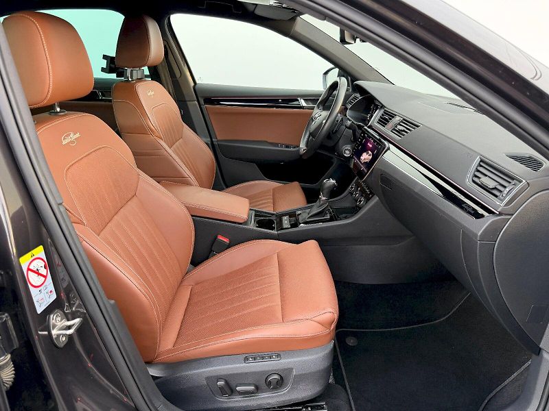 Škoda Superb (2023) 2.0 TDI 147kW 4x4 DSG L&K - fotka 29 z 35