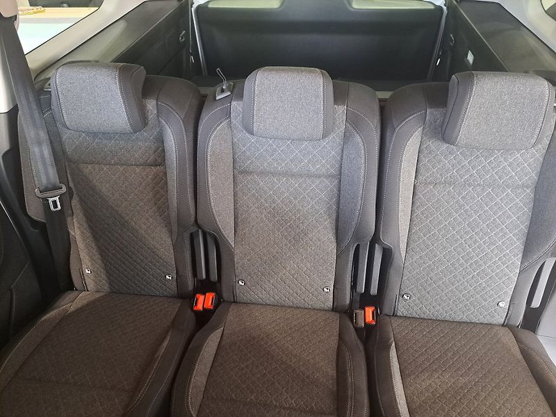 Opel Combo (2026) Elegance Plus XL AT8 7 míst - fotka 19 z 22
