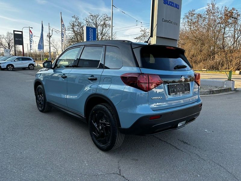 Suzuki Vitara 4x4 automat Black Edition - fotka 5 z 10