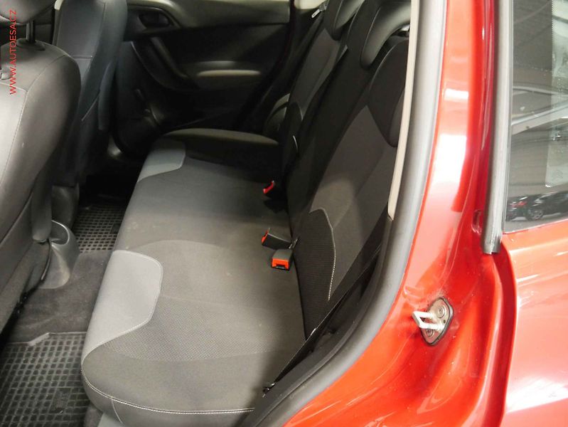 Citroën C3 (2014) 1.2PT, 2.maj,ČR, AC - fotka 10 z 14
