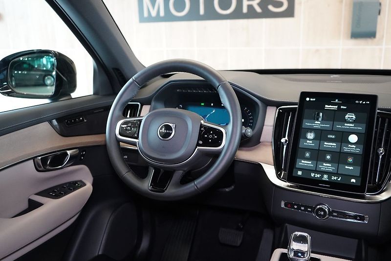 Volvo XC90 B5 AWD PLUS Dark, Vzduch, 360° - fotka 46 z 47