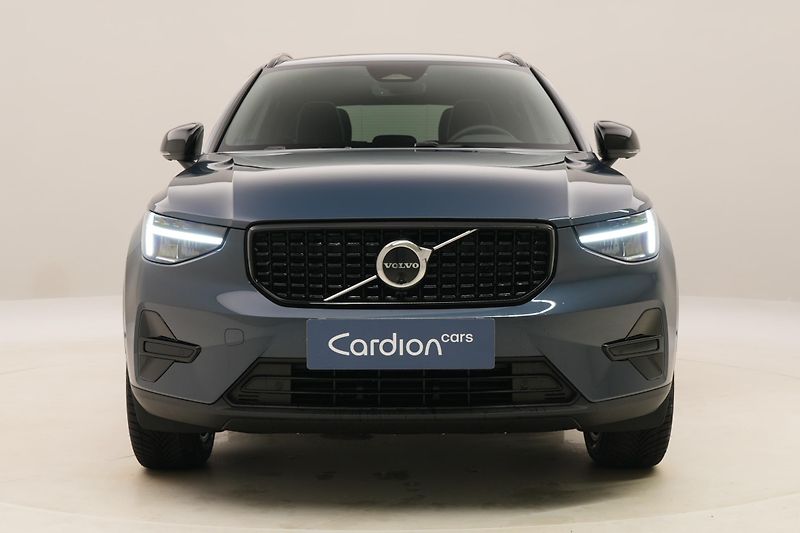 Volvo XC40 (2026) B3 AUT DARK ULTRA  - fotka 15 z 63