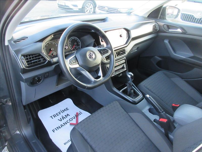 Volkswagen T-Cross 1,0 TSI Edice Life Top Stav - fotka 6 z 14