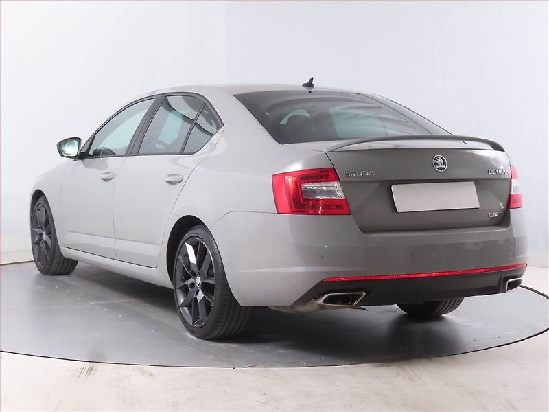 Škoda Octavia (2017) RS 2.0 TDI, Automat, Navi - fotka 4 z 15