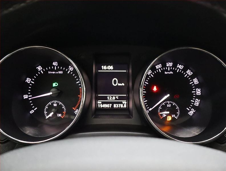 Škoda Yeti (2010) 1.2 TSI, Tempomat - fotka 11 z 17