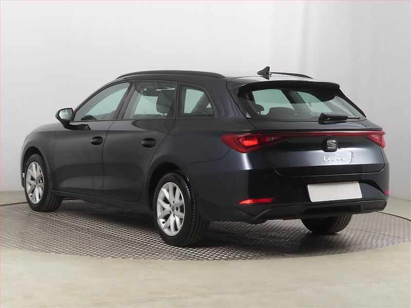 Seat Leon (2022) 2.0 TDI, Automat, Navi - fotka 4 z 21