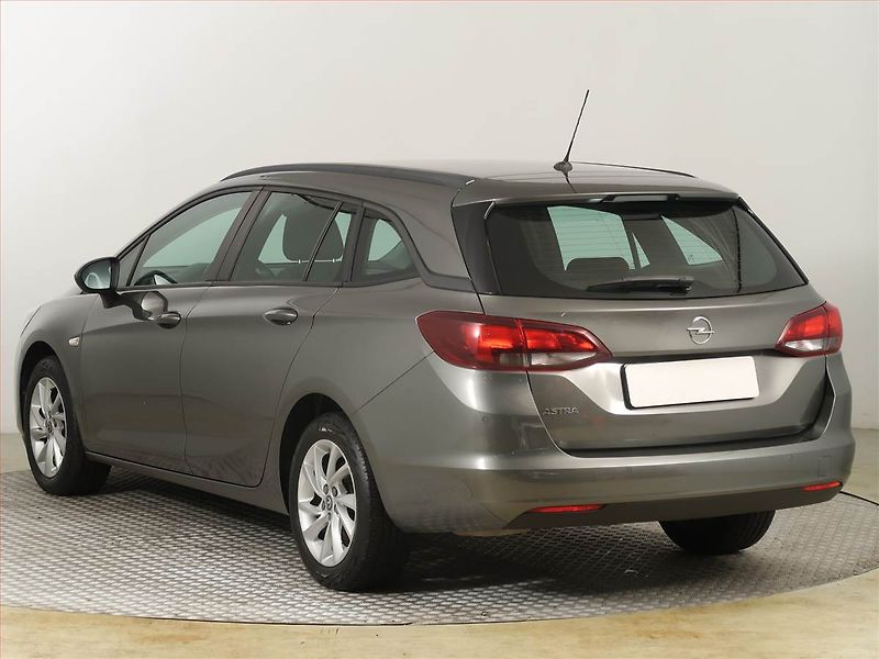 Opel Astra (2020) 1.2 Turbo, Serv.kniha - fotka 4 z 16