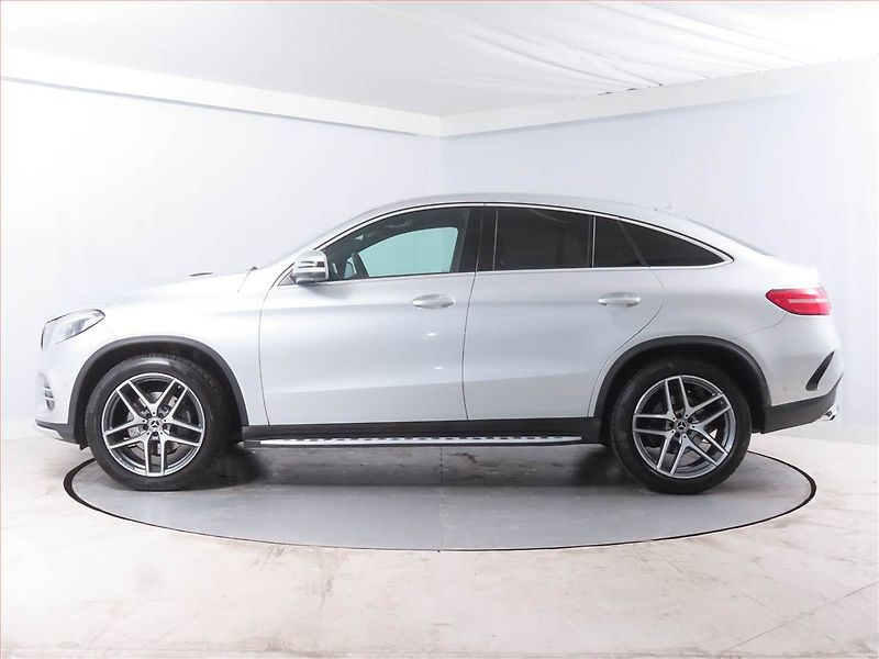 Mercedes-Benz GLE (2019) 350 d 4MATIC - fotka 3 z 14
