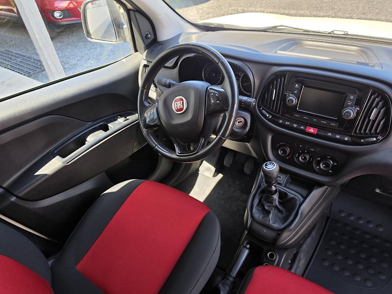 Fiat Dobló 1.3 JTD Kamera TZ Webasto Maxi - fotka 12 z 23