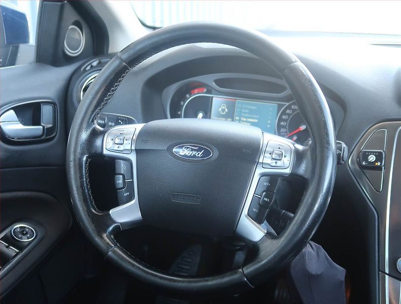 Ford Mondeo (2009) 2.0 16V, LPG, po STK, Tažné - fotka 19 z 19