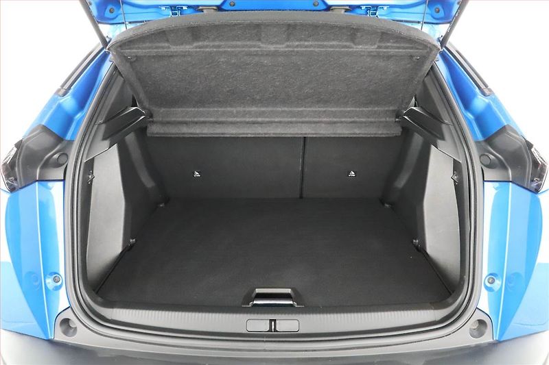 Peugeot 2008 (2021) 1.2 PureTech, Serv.kniha - fotka 10 z 17
