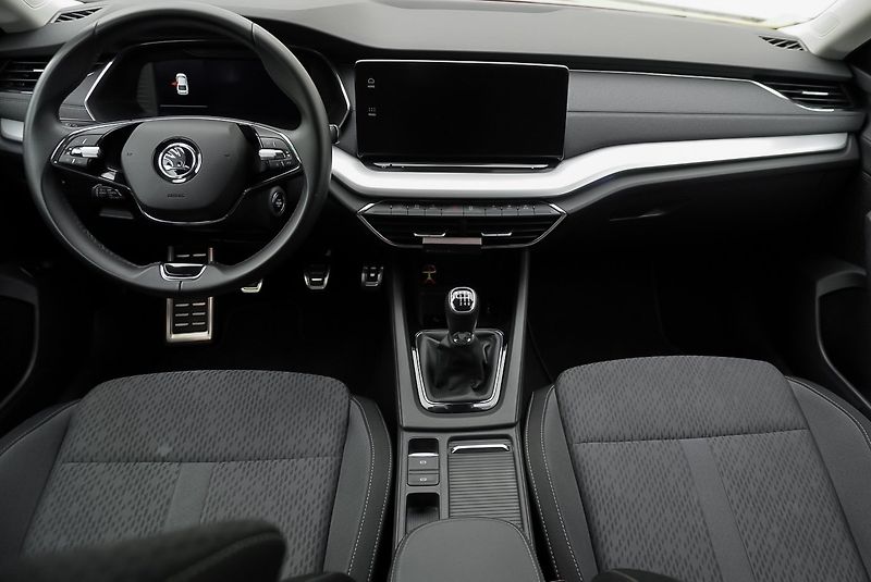 Škoda Octavia 1.5 TSI STYLE PLUS - fotka 25 z 46