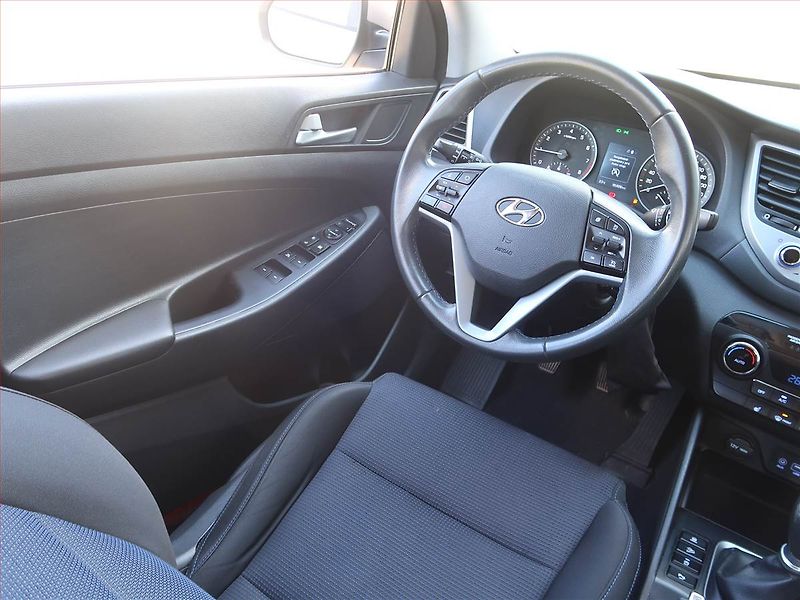 Hyundai Tucson (2018) 1.6 GDI, Navi, Tempomat - fotka 7 z 18