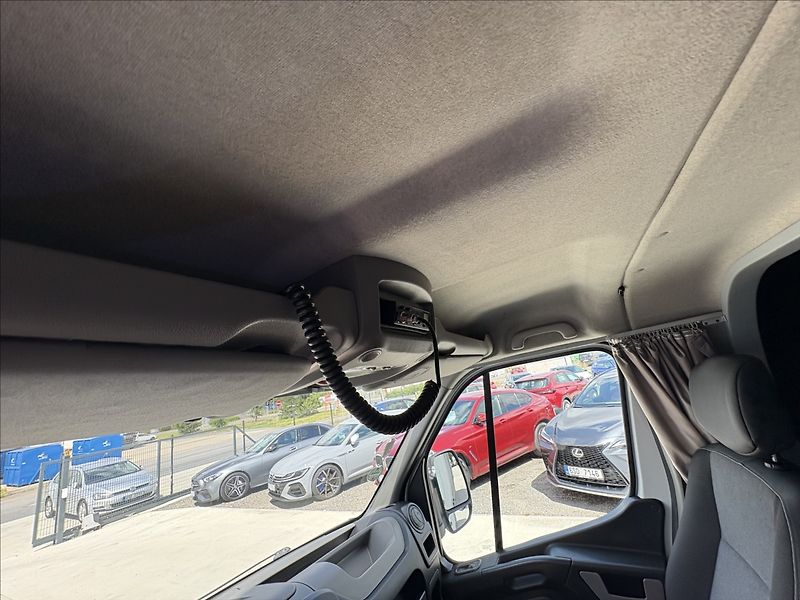 Renault Master 2,3 Valník s plachtou+2x spaní - fotka 16 z 18