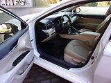 Toyota Camry 2.5i black white edition - náhled 10