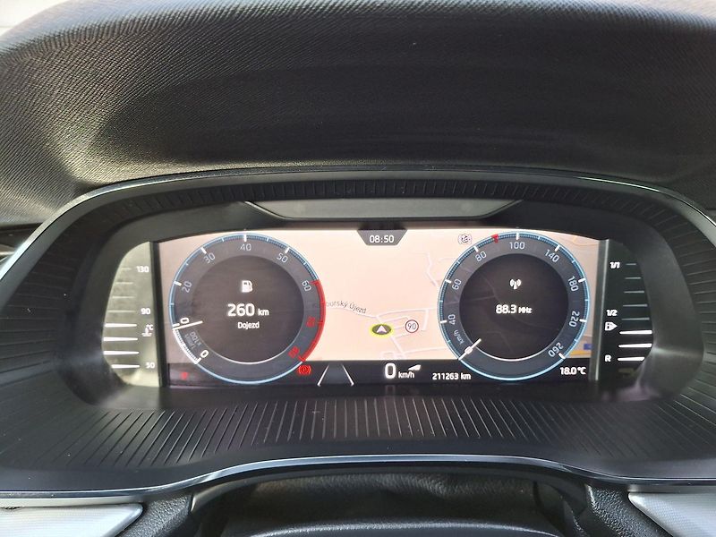 Škoda Octavia (2023) 1.0 E-TSI Business Plus ZÁRUKA - fotka 20 z 38