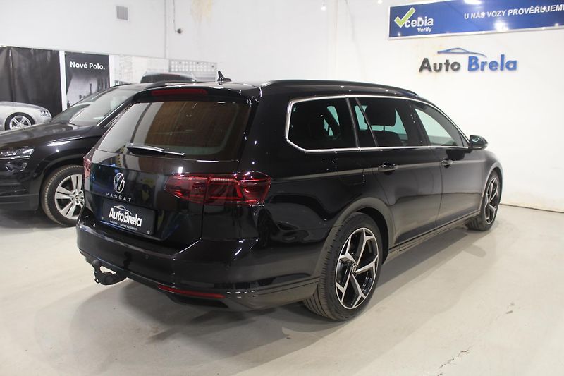 Volkswagen Passat (2023) 2.0TDI R-Line Paket Nez.Topení - fotka 13 z 41