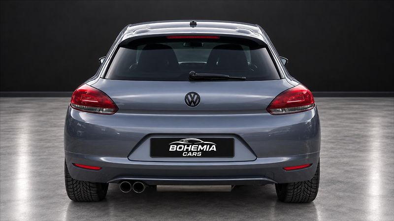 Volkswagen Scirocco 2,0 TSI 147 kW MANUÁL - fotka 5 z 10