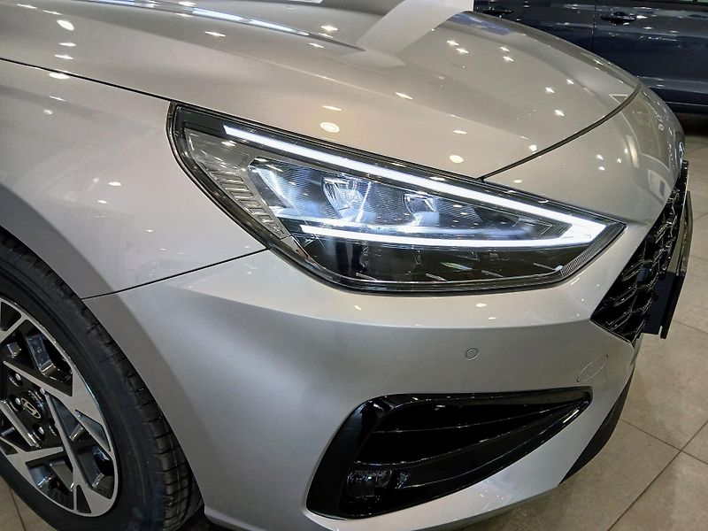 Hyundai i30 (2026) 1.0 T-GDI GO Czech! - fotka 9 z 18