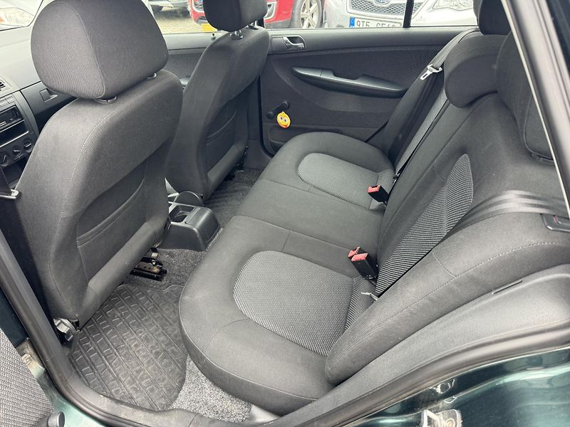 Škoda Fabia 1,2HTP KOMBI, ČR - fotka 9 z 15