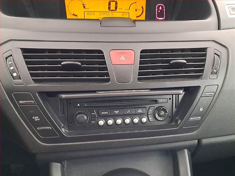 Citroën C4 Picasso (2011) 1.6 HDi, Serv.kniha, po STK - fotka 12 z 17