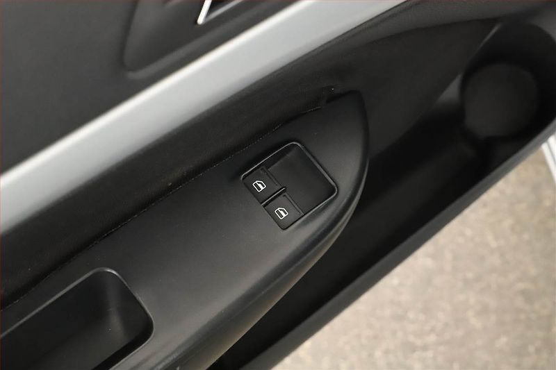 Škoda Octavia (2008) 1.9 TDI, po STK, zamluveno - fotka 11 z 11