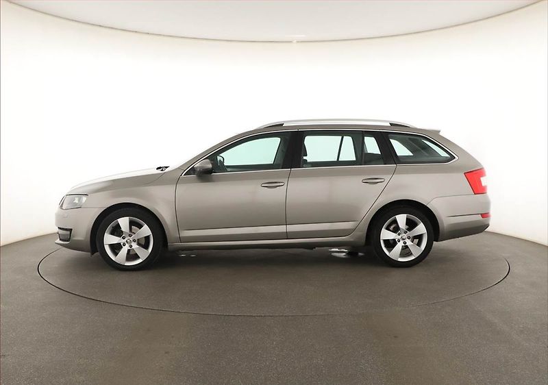 Škoda Octavia (2014) Style 2.0 TDI, Serv.kniha - fotka 3 z 14