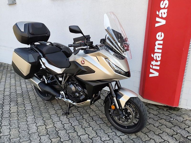 Honda NT 1100 Top Box - fotka 3 z 12