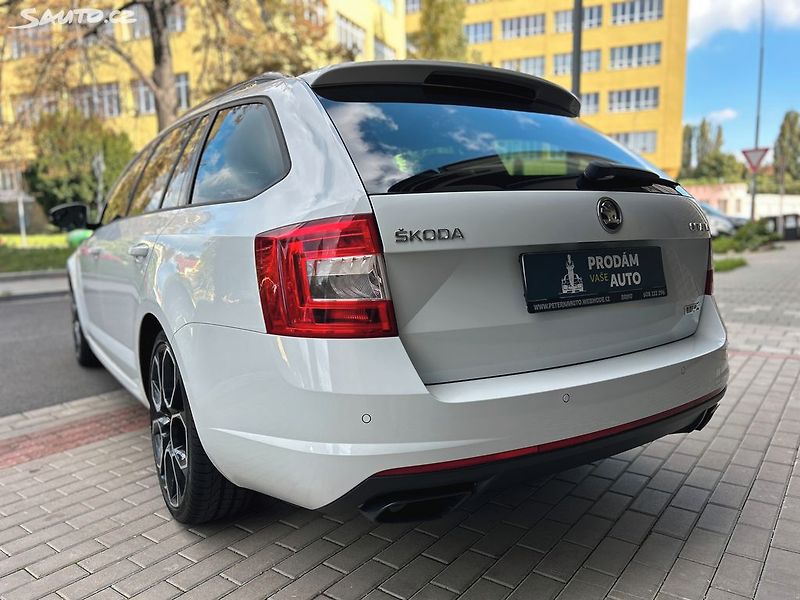 Škoda Octavia 2.0TSi RS ČR - fotka 5 z 24