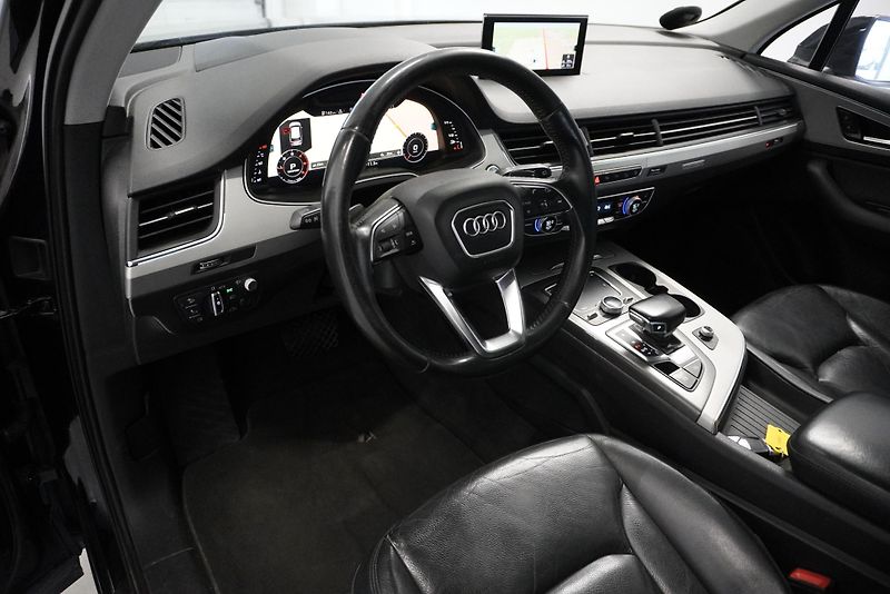 Audi Q7 3.0 TDI QUATTRO AUTOMAT - fotka 11 z 33