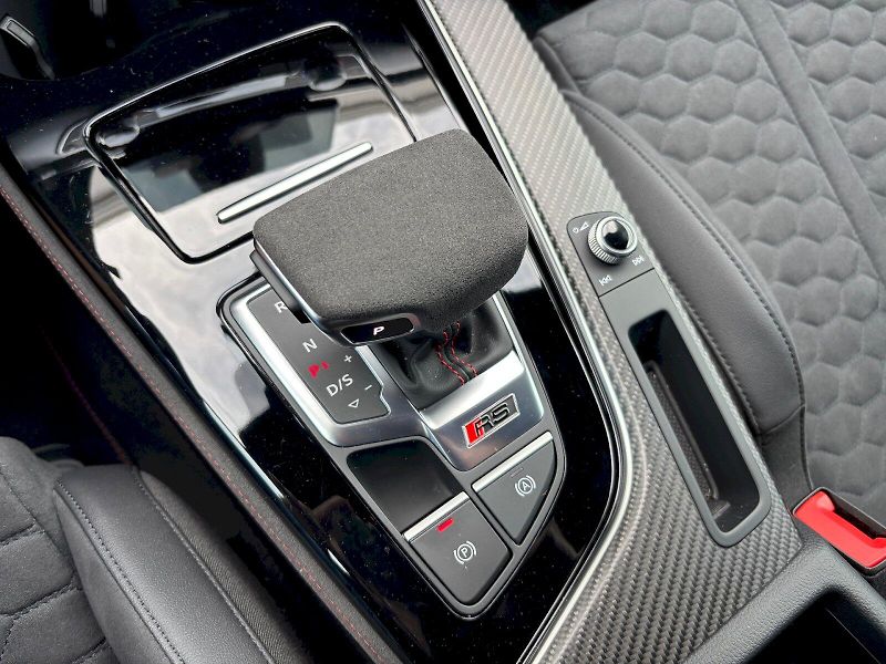 Audi RS 5 (2025) Sportback 2.9 TFSI 346kW Quatt - fotka 29 z 35
