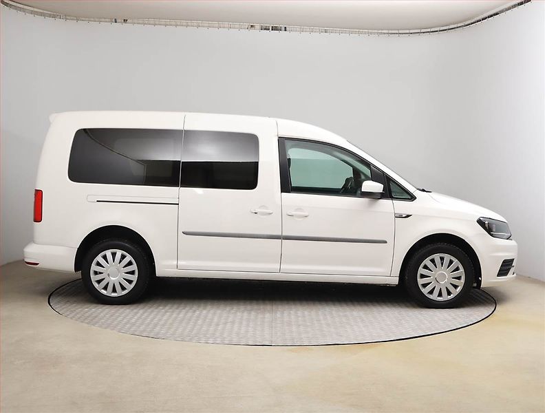 Volkswagen Caddy (2017) Maxi 2.0 TDI, 7Míst - fotka 6 z 17
