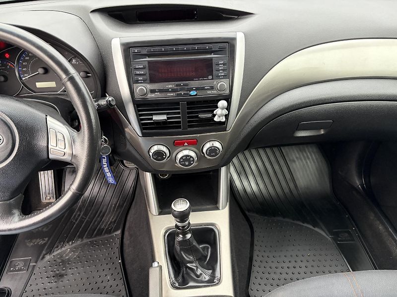 Subaru Forester 2.0 TD-E - fotka 13 z 17