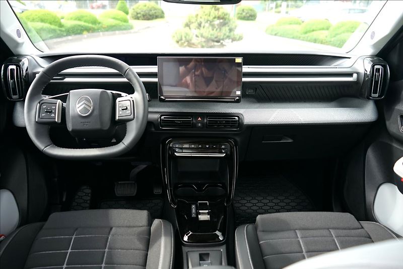Citroën C3 (2026) 1,2 Hybrid 110k Automatic MAX - fotka 13 z 24